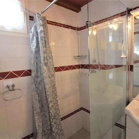 Maison Avec Jardin Et Terrasse A Saint-pierre-d'oleron, Proche Plages Et Commerces, Parking Inclus. - Fr-1-246a-160 サン・ピエール・ドレロン