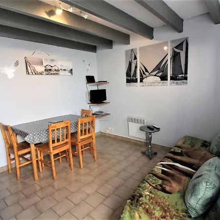Maison Avec Jardin Et Terrasse A Saint-pierre-d'oleron, Proche Plages Et Commerces, Parking Inclus. - Fr-1-246a-160 サン・ピエール・ドレロン