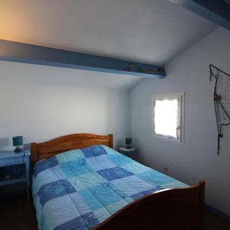 Maison Avec Jardin Et Terrasse A Saint-pierre-d'oleron, Proche Plages Et Commerces, Parking Inclus. - Fr-1-246a-160 Vakantiehuis *